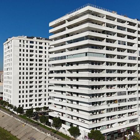 The Bliss Apartment Ramnicu Valcea Exterior photo